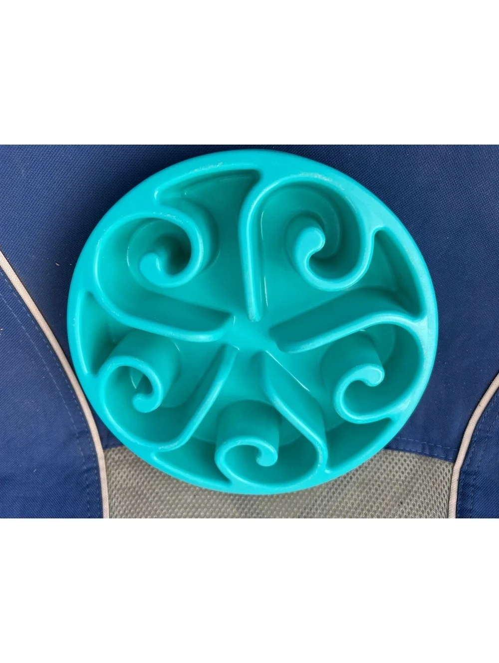 Siensync Slow Feed Dog Bowl - Blue Plastic Pet Feeder